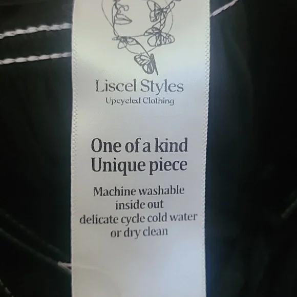 BCBG Dress Size Small Black White Embellished Cut Out Back Cute Travel Casual - Picture 9 of 9